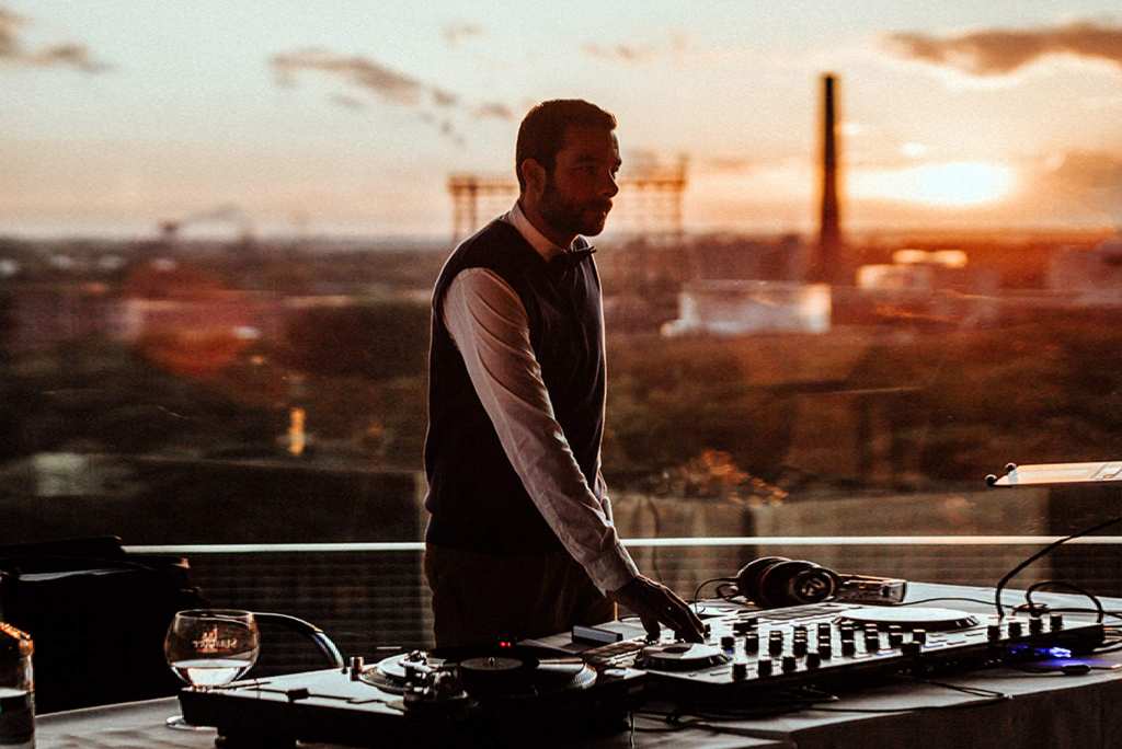 DJ für Hochzeit und Event Matthias Henrichsen-Schrembs aus Düsseldorf